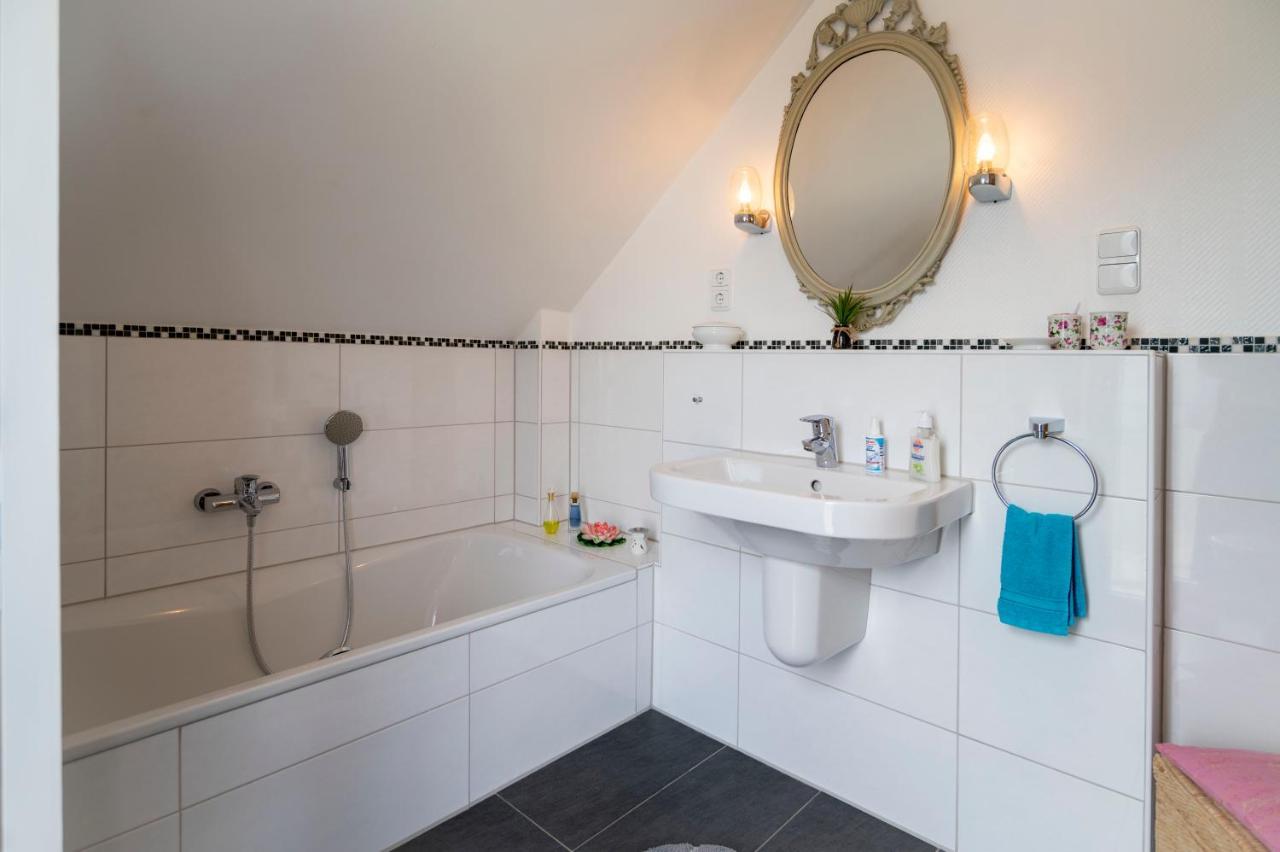 Helle Nichtraucherwohnung 69Qm Zwischen Koeln Und Duesseldorf ดอร์มาเกิน ภายนอก รูปภาพ